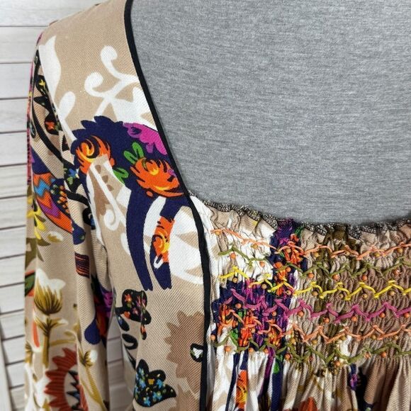 Mystery Mexican Print Smocked Top Bell Sleeve Tunic Shirt Tan Multi Medium - Picture 5 of 13
